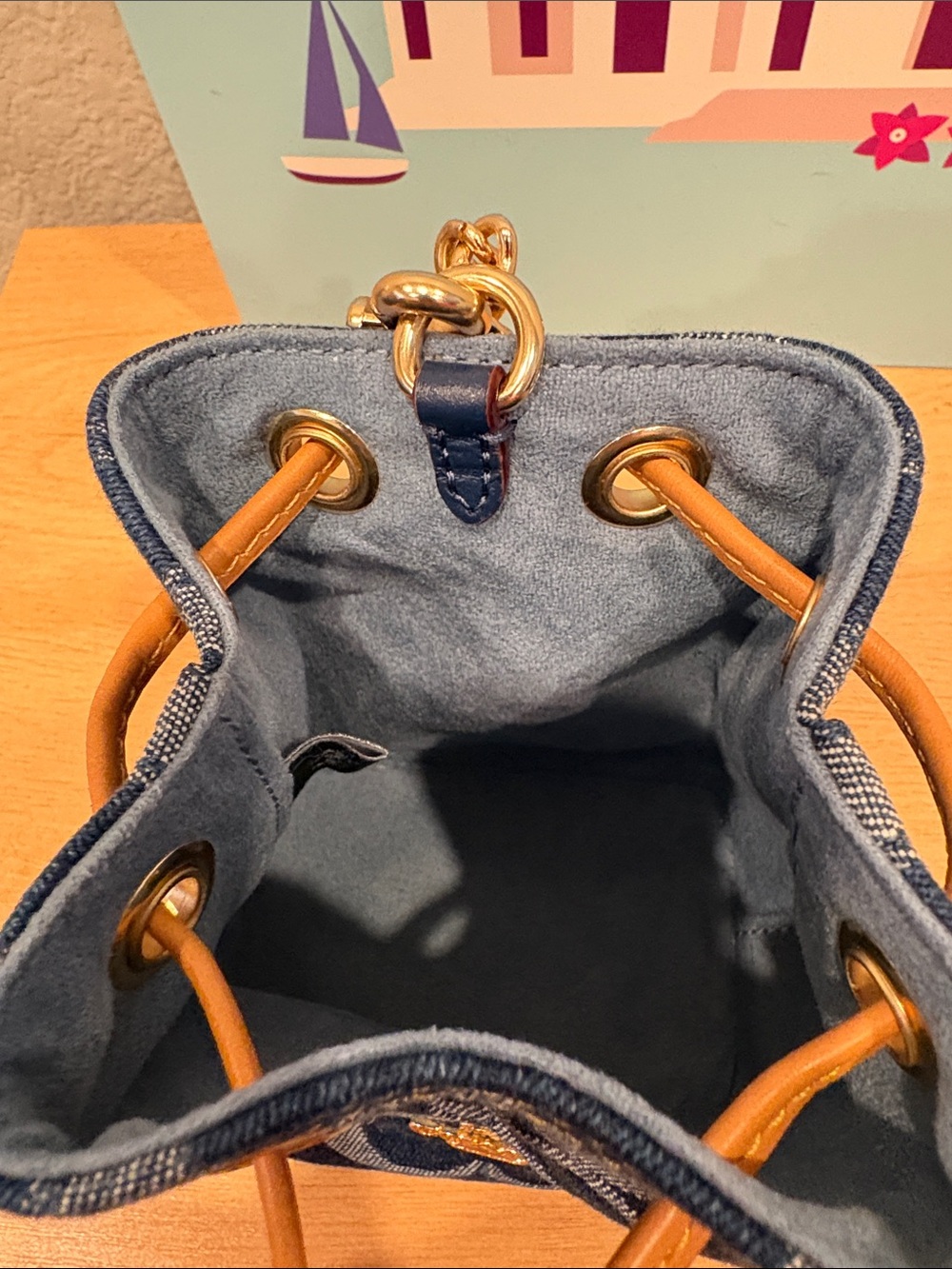 Coach Drawstring Wristlet In Signature Denim 🩵 - Picture 4 of 10